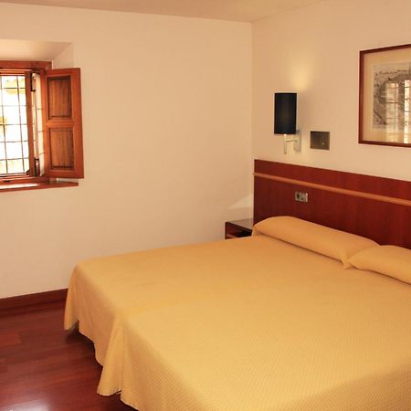 Hotel Santa Isabel Toledo Exterior photo
