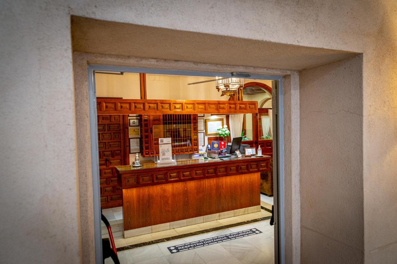 Hotel Santa Isabel Toledo Exterior photo